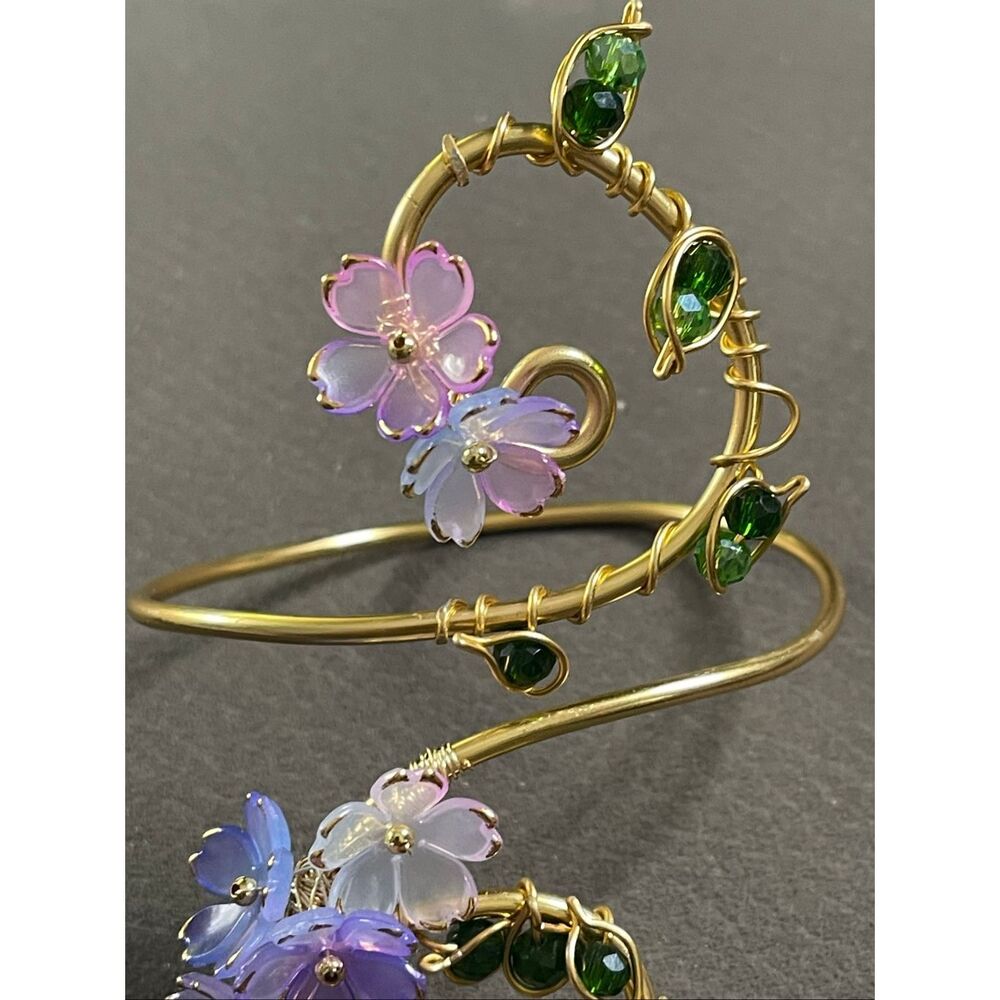 Enchanted adjustable gold tone floral arm cuff whimsical fairy core blossom flow - Picture 5 of 6